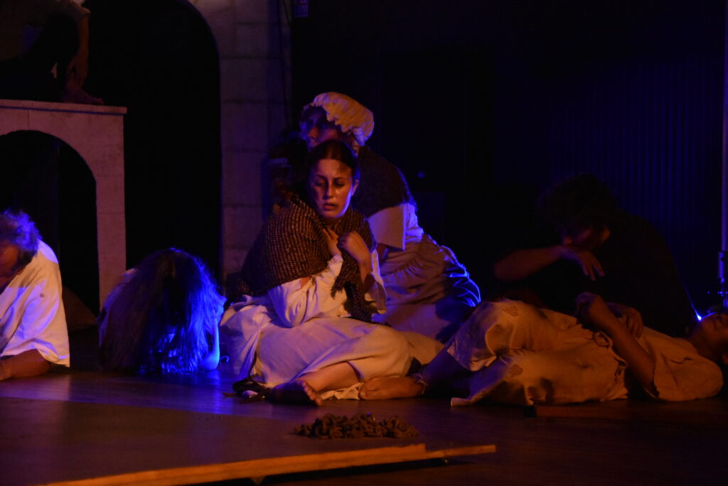 Spectacle les Misérables de Victor Hugo - 2021 - par la classe de professionnalisation adulte des Ateliers du Baluchon