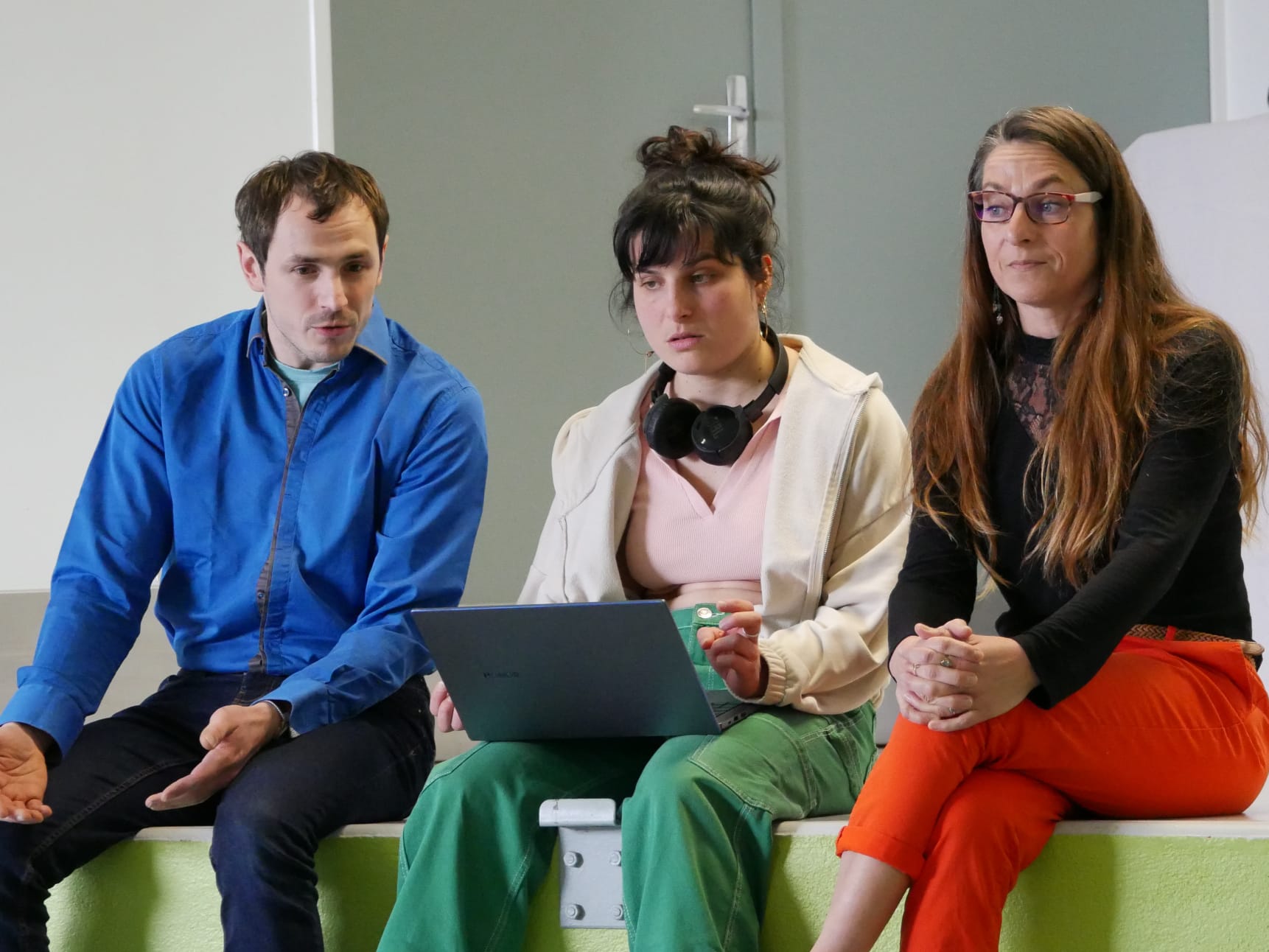 Double regards - Mission locale - Camille et la lettre de motivation - Les Ateliers du Baluchon